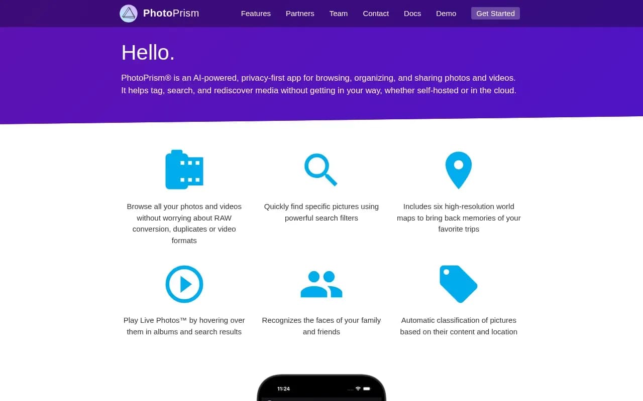 The PhotoPrism website